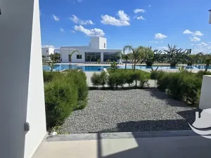 Prodej bytu 2+1, Trikomo, Kypr, 96 m2