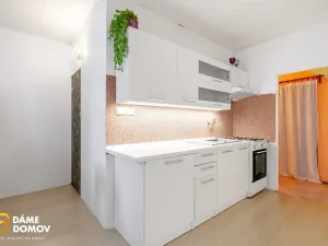 Prodej bytu 2+1, Vsetín, Ohrada, 55 m2