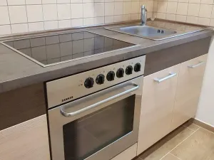 Pronájem bytu 1+kk, Jablonec nad Nisou, Květinová, 28 m2