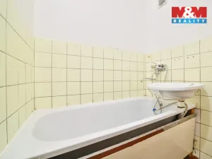 Prodej bytu 2+1, Plzeň - Doubravka, Hrádecká, 63 m2