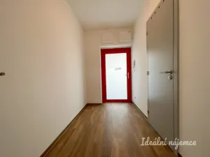 Pronájem bytu 1+kk, Kuřim, Pazourková, 31 m2