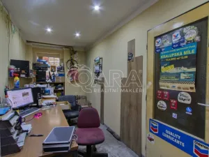 Prodej komerční nemovitosti, Smečno, nám. T. G. Masaryka, 602 m2