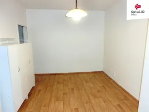 Pronájem bytu 1+kk, Pardubice, Benešovo náměstí, 24 m2