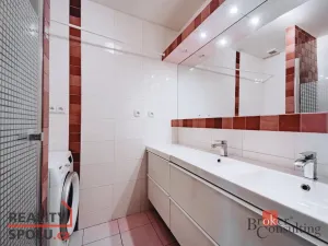 Prodej bytu 2+kk, Strážné, 54 m2