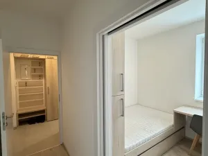 Pronájem bytu 2+kk, Zlín - Malenovice, Hřebíčkova, 34 m2