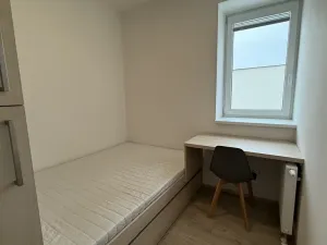 Pronájem bytu 2+kk, Zlín - Malenovice, Hřebíčkova, 34 m2