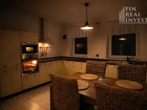 Prodej rodinného domu, Hovorany, 328 m2