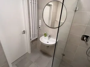 Pronájem bytu 2+kk, Praha - Karlín, U Sluncové, 65 m2