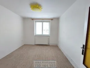 Pronájem bytu 3+1, Krnov - Pod Cvilínem, Chářovská, 80 m2