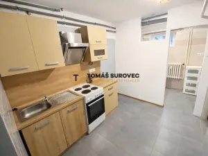 Pronájem bytu 2+1, Valašské Klobouky, Československé armády, 60 m2