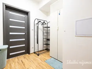Pronájem bytu 2+kk, Praha - Košíře, Jinonická, 60 m2
