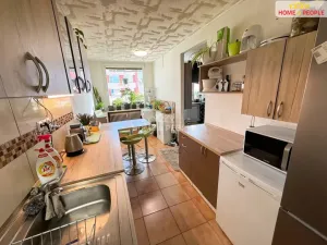 Prodej bytu 3+1, Jince, Zborovská, 70 m2