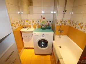 Prodej bytu 3+1, Děčín - Děčín II-Nové Město, Kamenická, 64 m2