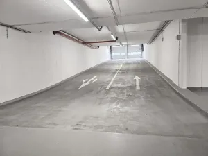 Pronájem garážového stání, Praha - Hloubětín, Poděbradská, 12 m2