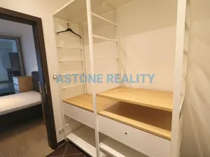 Pronájem bytu 2+kk, Praha - Žižkov, Olšanská, 59 m2