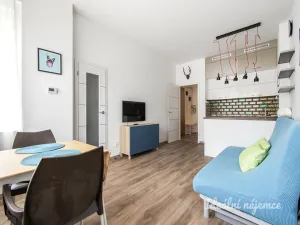 Pronájem bytu 2+kk, Praha - Karlín, Křižíkova, 49 m2