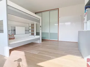 Prodej bytu 4+kk, Praha - Uhříněves, V bytovkách, 116 m2