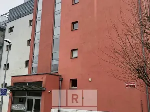 Pronájem bytu 3+kk, Praha - Liboc, Naardenská, 97 m2