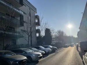 Pronájem garážového stání, Praha - Libeň, V mezihoří, 20 m2