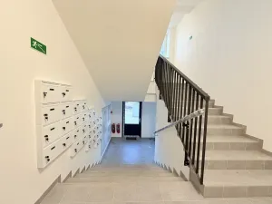 Pronájem bytu 2+kk, Milovice - Mladá, Slepá, 57 m2