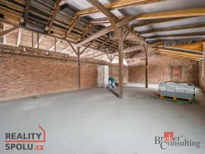 Pronájem skladu, Stěžery, 82 m2