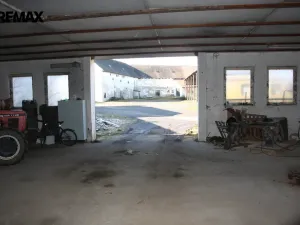 Pronájem komerční nemovitosti, Oslov, 430 m2