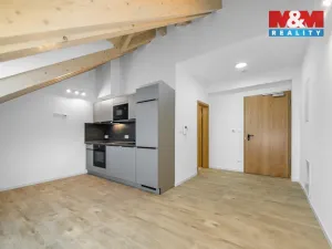 Pronájem bytu 1+kk, Domažlice - Město, Kostelní, 26 m2