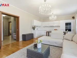 Prodej bytu 3+kk, Karlovy Vary, Jateční, 100 m2