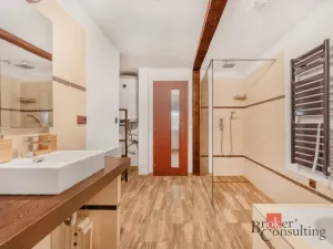 Prodej ubytování, Roprachtice, 460 m2