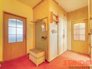 Prodej bytu 3+1, Holýšov, Pod Makovým vrchem, 66 m2