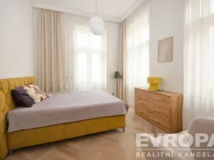 Pronájem bytu 2+kk, Praha - Vinohrady, U Zvonařky, 69 m2