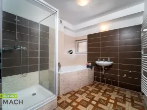 Pronájem bytu 2+kk, Uherské Hradiště, Jindřicha Pruchy, 144 m2