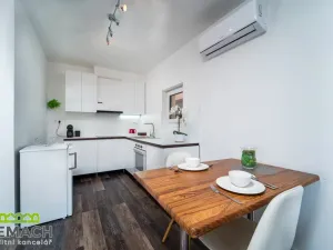 Pronájem bytu 2+kk, Uherské Hradiště, Jindřicha Pruchy, 144 m2