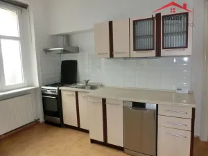 Pronájem bytu 3+1, Ústí nad Labem - Ústí nad Labem-centrum, Koněvova, 60 m2