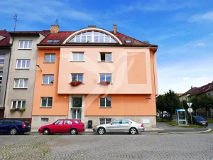 Pronájem bytu 1+1, Plzeň, Jiráskovo náměstí, 47 m2