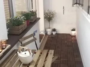 Pronájem bytu 3+kk, Praha, Molákova, 72 m2