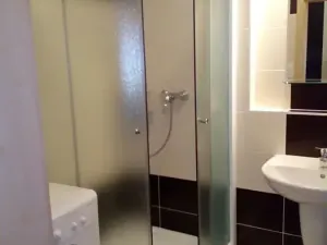 Pronájem bytu 1+kk, Praha - Nusle, Táborská, 27 m2