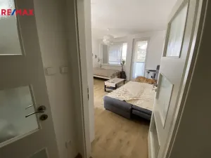 Pronájem bytu 1+kk, Brno, Vrázova, 39 m2