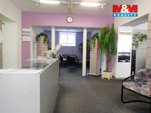 Pronájem kanceláře, Kladno, Pavlisova, 140 m2