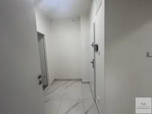 Pronájem bytu 1+1, Karlovy Vary, Koptova, 55 m2