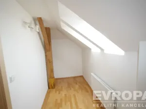 Pronájem bytu 4+kk, Praha - Nusle, U Jedličkova ústavu, 140 m2
