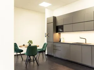 Pronájem kanceláře, Praha - Smíchov, Nádražní, 98 m2