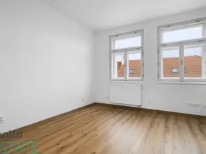 Prodej bytu 1+kk, Praha, Seifertova, 33 m2