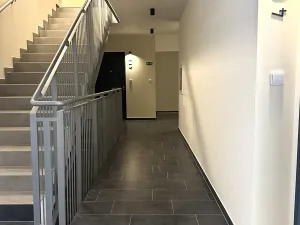 Pronájem bytu 2+kk, Praha - Dolní Měcholupy, Honzíkova, 50 m2