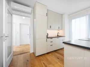 Prodej bytu 3+kk, Praha - Hlubočepy, Dostalové, 66 m2