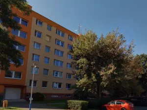 Prodej bytu 3+1, Břeclav, Na Valtické, 69 m2