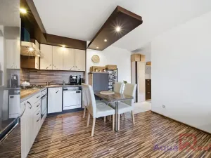 Prodej bytu 3+kk, Ostrov, Vančurova, 70 m2