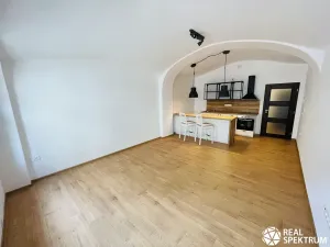 Pronájem bytu 1+kk, Boskovice, Velenova, 38 m2