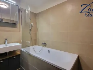 Pronájem bytu 1+kk, Kladno, Štěpána Rautenstraucha, 32 m2