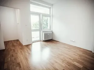 Pronájem bytu 3+kk, Zlín, Dlouhá, 74 m2